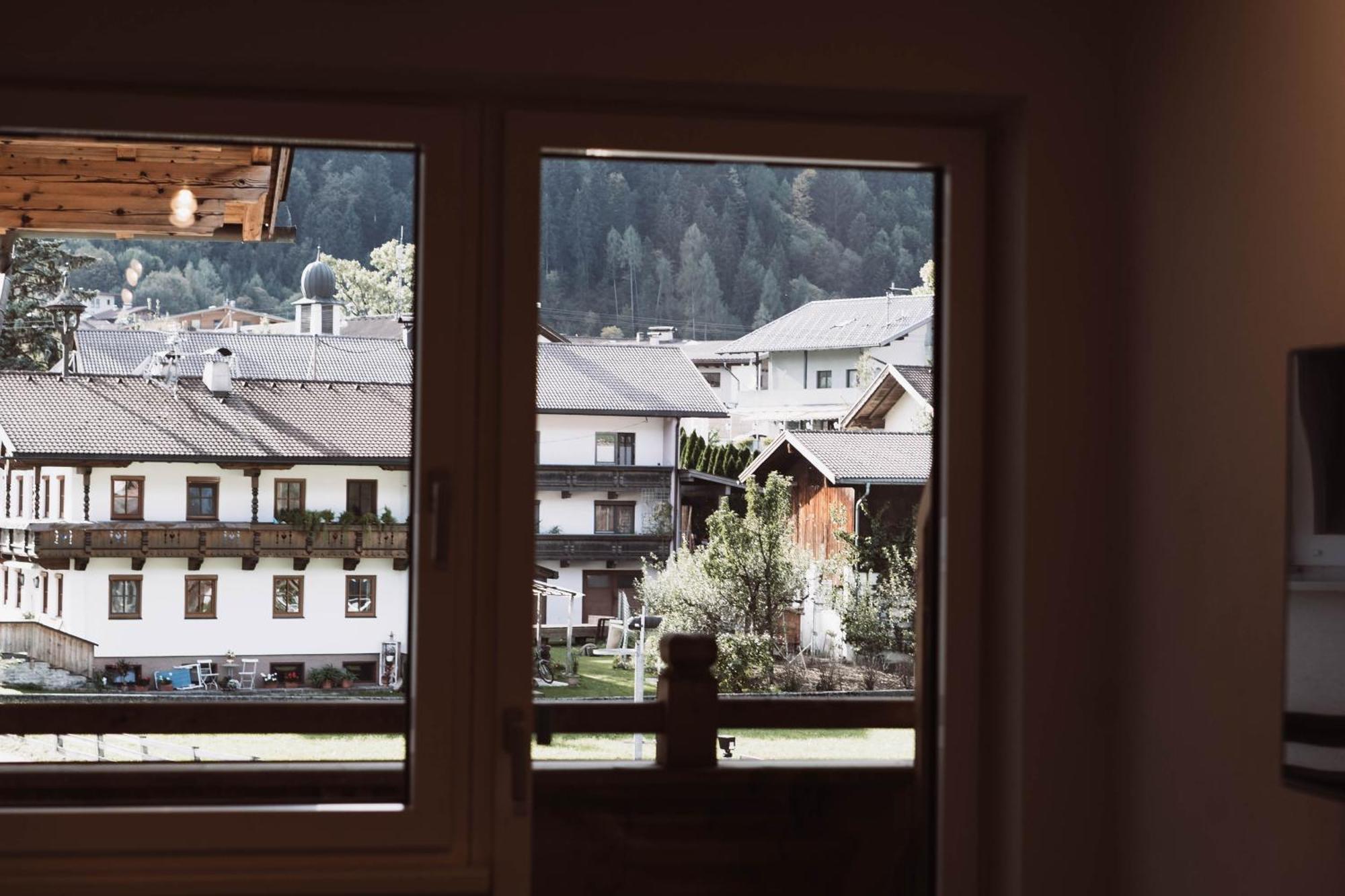 Lebe'Schlitters - Das Ferienapartmenthaus Im Zillertal Extérieur photo